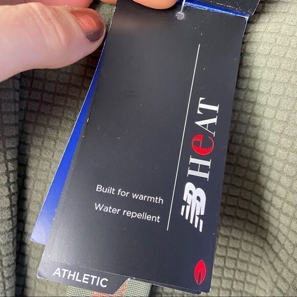 RARE Women's 2021 -  50th NYC Marathon Finishers Jacket - Picture 10 of 15